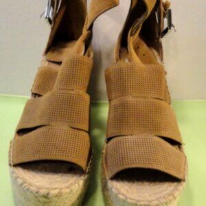 DESIGNER MARC FISHER WOMENS sz7 CLOG HEELS WEDGE SANDALS SHOES LD 6518